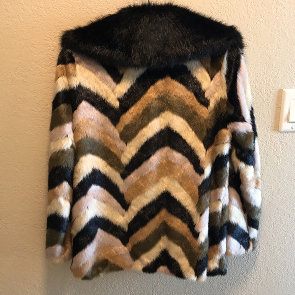 Patchwork multi toned faux fur coat - Picture 6 of 11